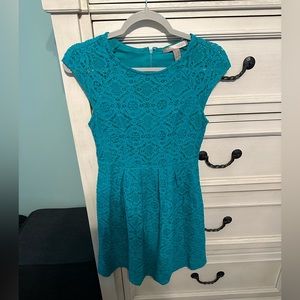 🚨LAST CHANCE: Forever 21 Teal lace, cap sleeve dress size XS